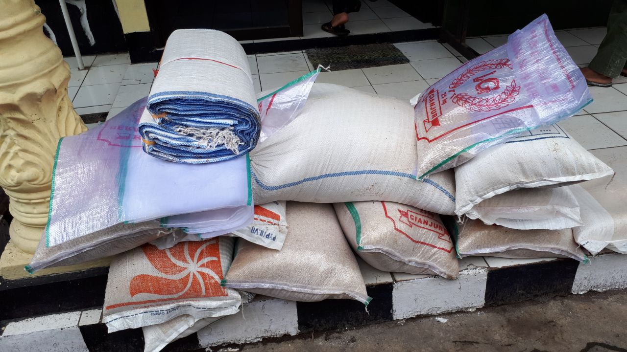 Seorang Adik Mencuri 40 Karung Beras di Toko Milik Kakaknya, Sakit Hati karena Merasa Tak Diurus