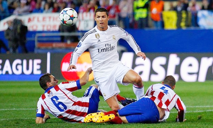 Tak Cetak Gol, CR7 Malah Injak Lawan