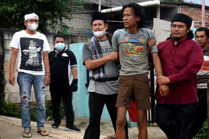 Meski Bukan Artis, Subscriber YouTube Dedi Mulyadi Tembus 1 Juta, Salip Ganjar Pranowo