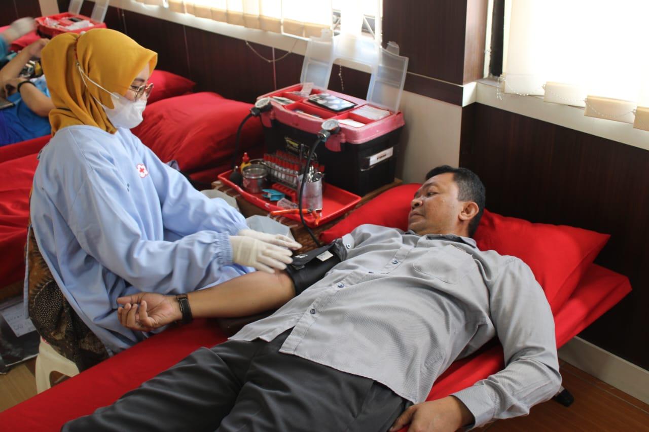 donor-darah-yang-dilakukan-di-Kantor-Lapas-Kelas-IIB-Majalengka-zsfg.jpg
