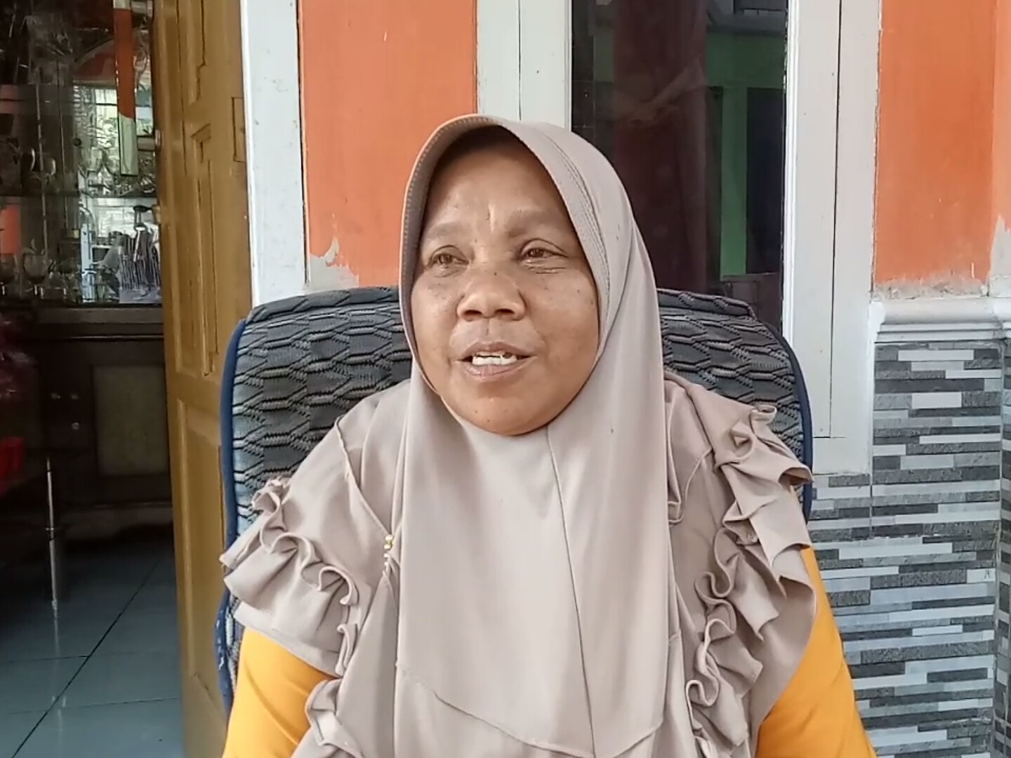 Eha Nuraeti Menyelamatkan Diri dalam Kecelakaan Maut di Sumedang dengan Cara Telanjang