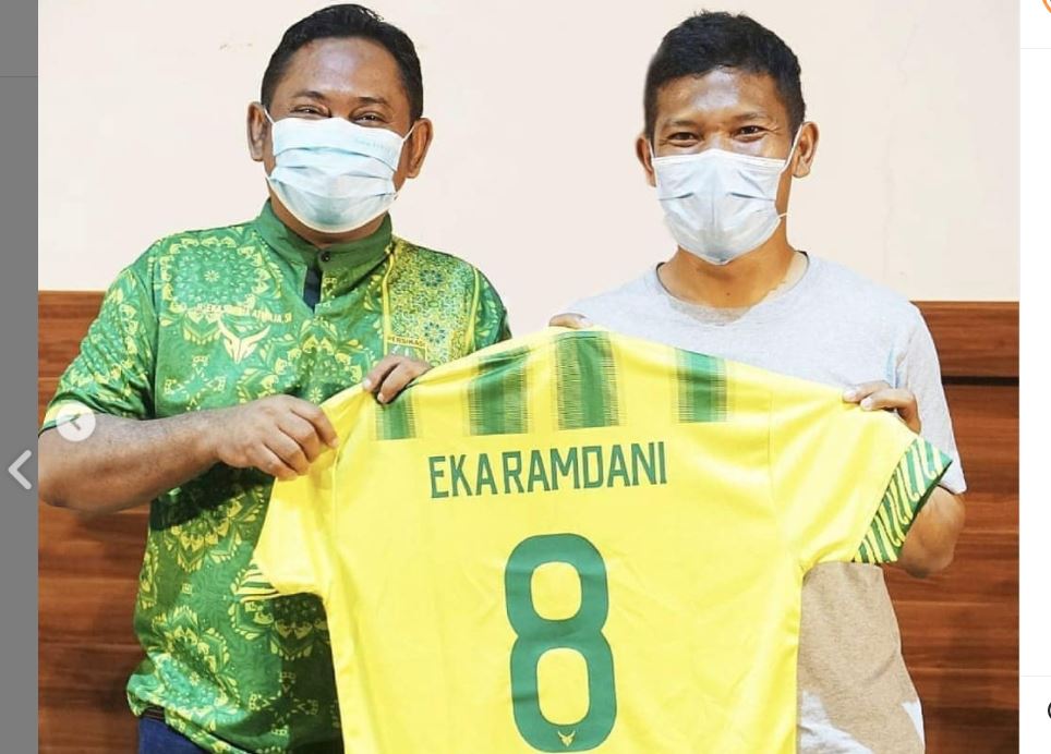 eka-ramdani-mantan-pemain-persib-bandung-kembali-merumput.jpg