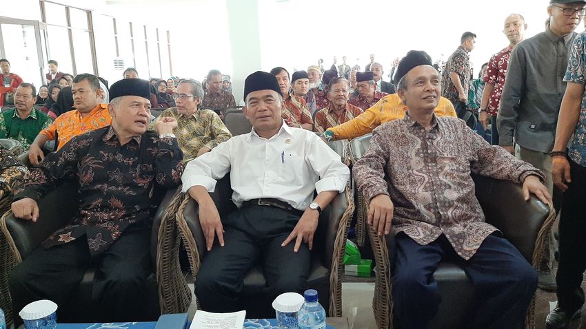 enko-pmk-ri-muhadjir-effendy-kedua-kiri.jpg