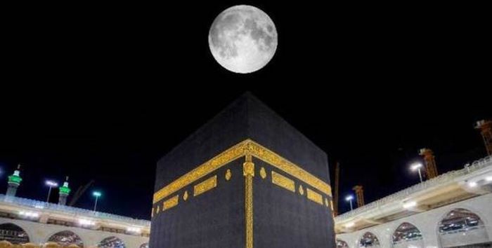 Bulan Purnama Sejajar Tepat di Atas Ka'bah, Akan Terlihat Sepanjang Malam hingga Matahari Terbit