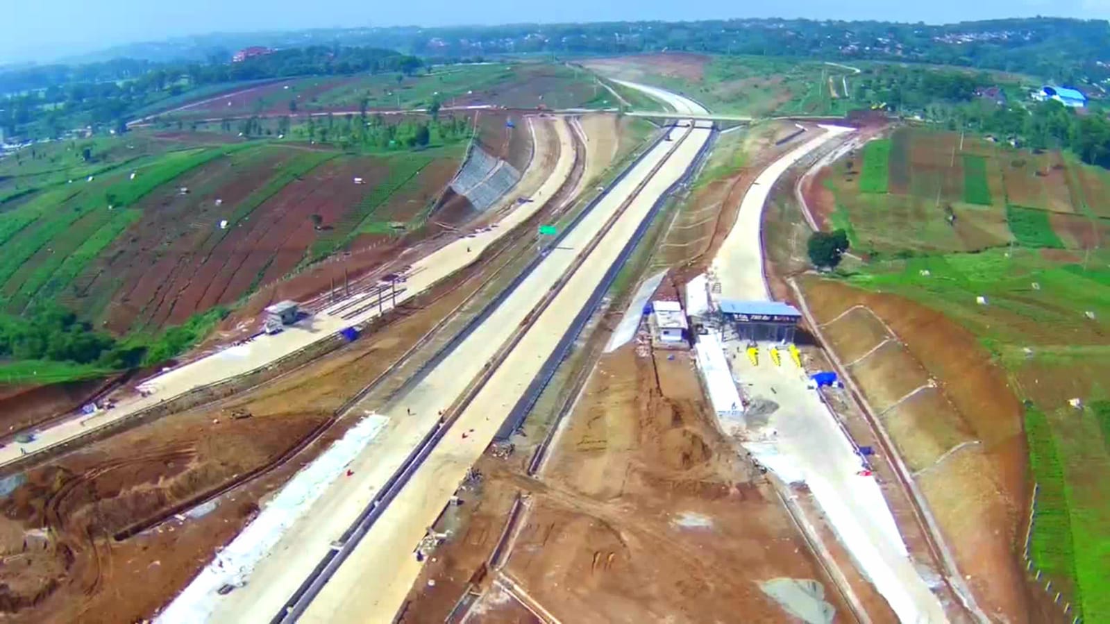 foto-udara-pembangunan-tol-cisumdawu-jatinangor.jpg
