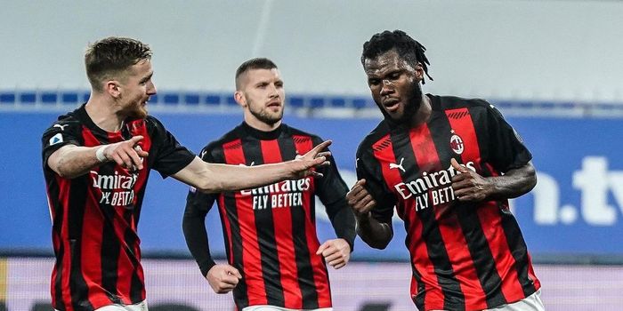 franck-kessie-kanan-disambut-pemain-ac-milan.jpg