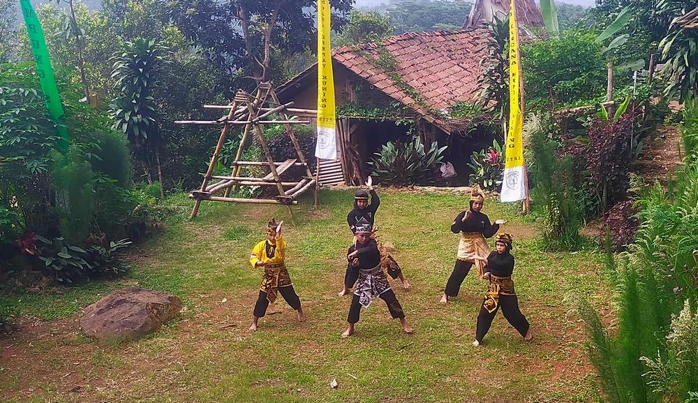 g-Kampung-Silat-di-Desa-Nagarakembang-Kecamatan.jpg