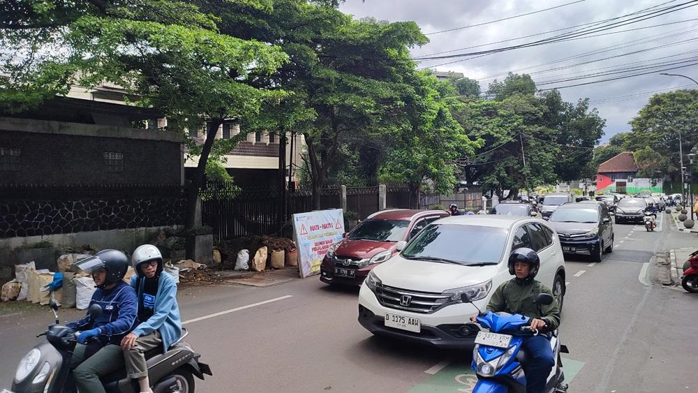 galian-kabel-di-Jalan-Wastukencana-Kota-Bandung.jpg