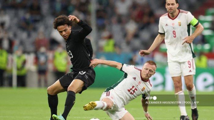 gelandang-jerman-leroy-sane-kiri-dan-gelandang-hongaria-laszlo-kleinheisler.jpg