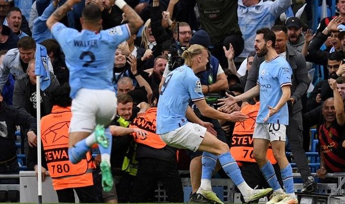 gelandang-manchester-city-bernardo-silva-paling-kanan.jpg