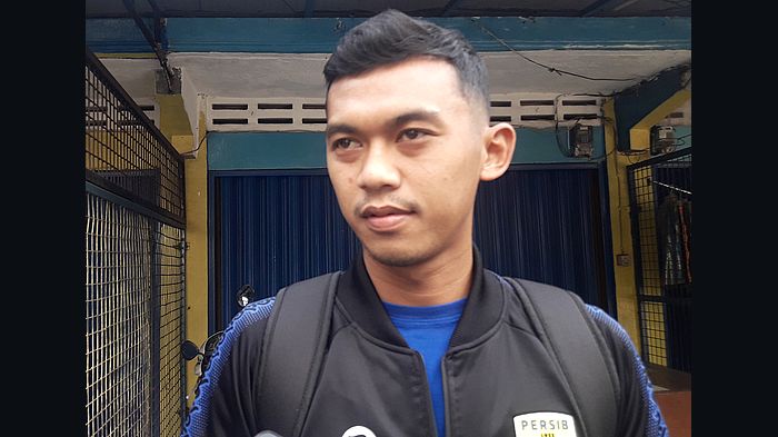 gelandang-persib-bandung-abdul-aziz-6102019.jpg