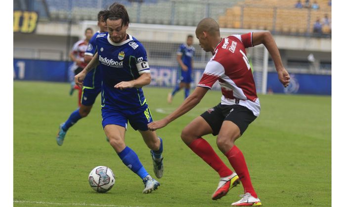Robert Alberts Puji Kepemimpinan Marc Klok dan Pantas Jadi Kapten Persib Bandung