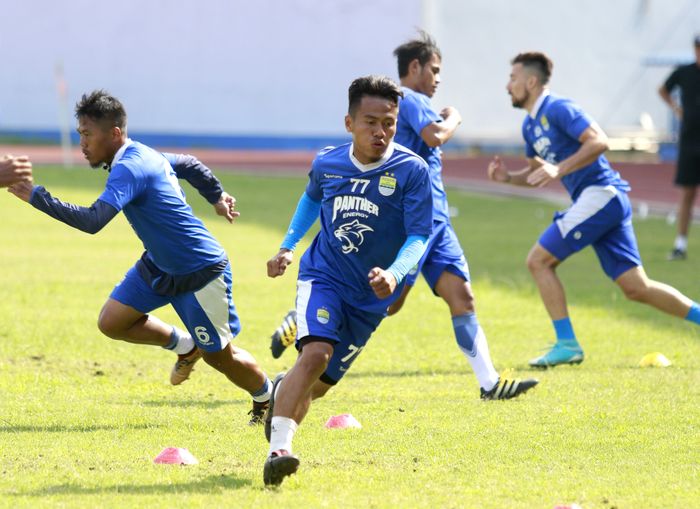 ghozali_persib_20180906_204232.jpg
