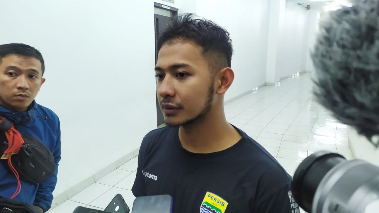 gian-zola-di-bandung-sabtu-2512020.jpg