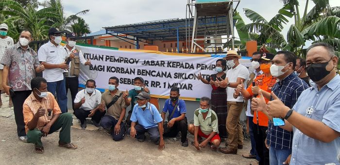 Didoakan Warga Kupang Menjadi Presiden, Ridwan Kamil Tersenyum: Terima Kasih dan Amin