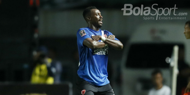 Kabar Terbaru Negosiasi Persib dengan Guy Junior, Bos Persib Ungkapkan Hal Mengejutkan