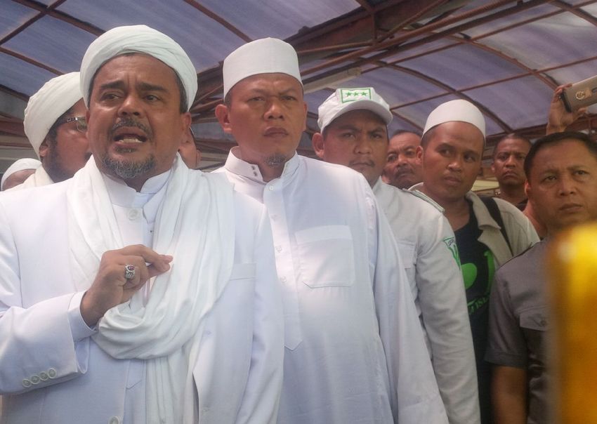 Habib Rizieq Bakal Dijemput Paksa, 100 Personel Polisi Siap Siaga di Megamendung
