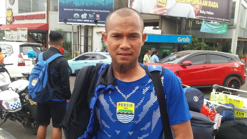 Lawan Mantan Klub, Bek Persib Supardi Nasir Sanjung Suporter PSMS Medan