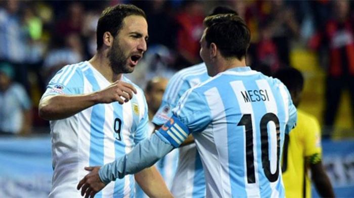 higuain-dan-messi_20150701_085020.jpg