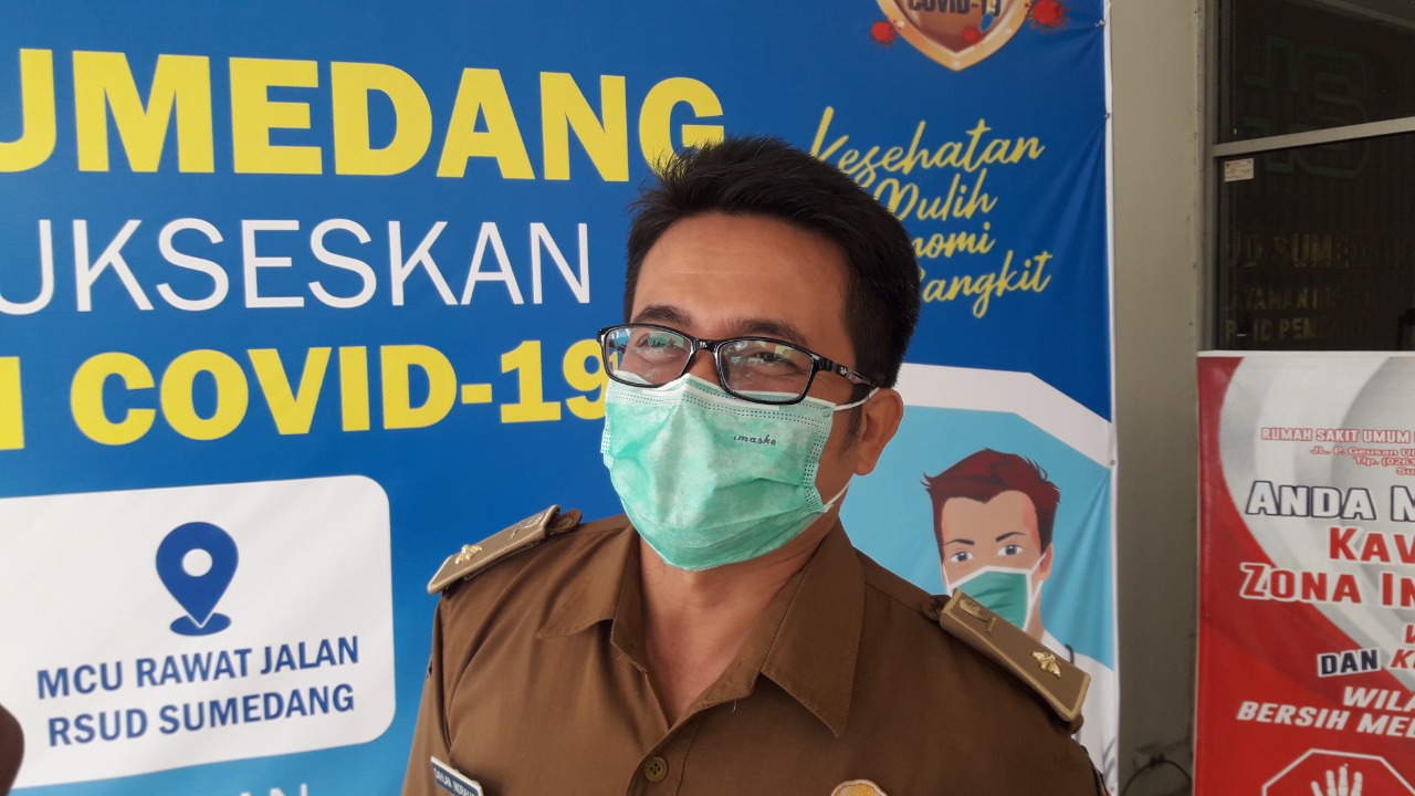 humas-rsud-sumedang-dahlan-indrayana-saat-ditemui-di-rsud-selasa-1632021.jpg