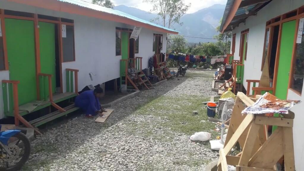 Petani Ini Hibahkan Lahan Miliknya untuk Dibangun Shelter Pengungsian untuk Korban Gempa di Sigi