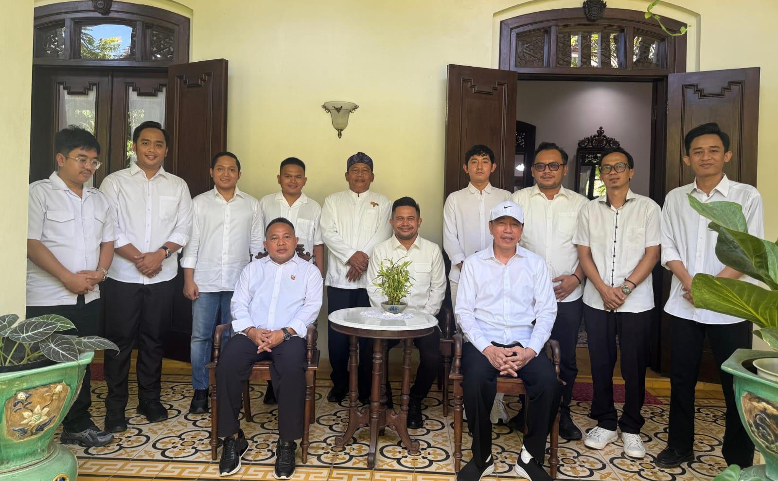 il-Bupati-Pangandaran-berfoto-bersama-Presiden-ke-7-RI.jpg
