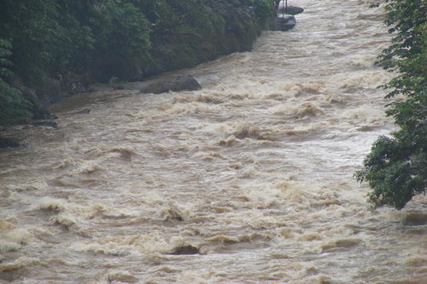 ilustrasi-banjir-sungai_20161016_070600.jpg
