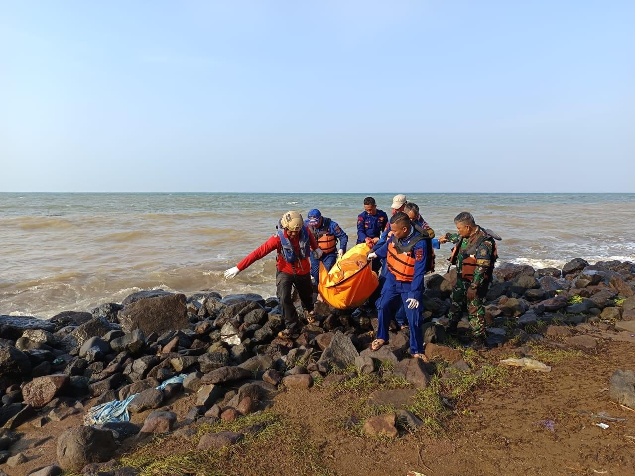 Mayat Perempuan Tanpa Identitas di Pantai Ujung Ori Indramayu Sempat Terombang-ambing Selama 4 Hari
