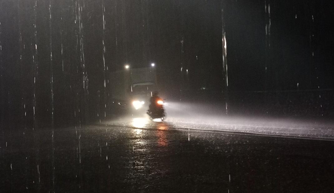 BPBD Ingatkan Pengendara Hindari Cadas Pangeran Sumedang Saat Hujan Lebat, Rawan Longsor