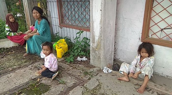 Imas Berjalan Kaki 10 Kilometer Bersama 4 Anak Ambil Beras dari Rumah Dermawan, Tidak Dapat Bansos
