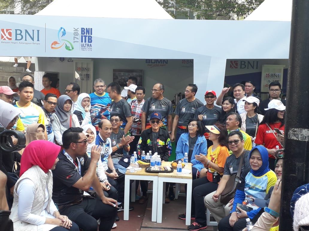 Ridwan Kamil Ajak ITB Turut Serta Membangun Jawa Barat, Ikuti Lomba Lari 10 Kilometer