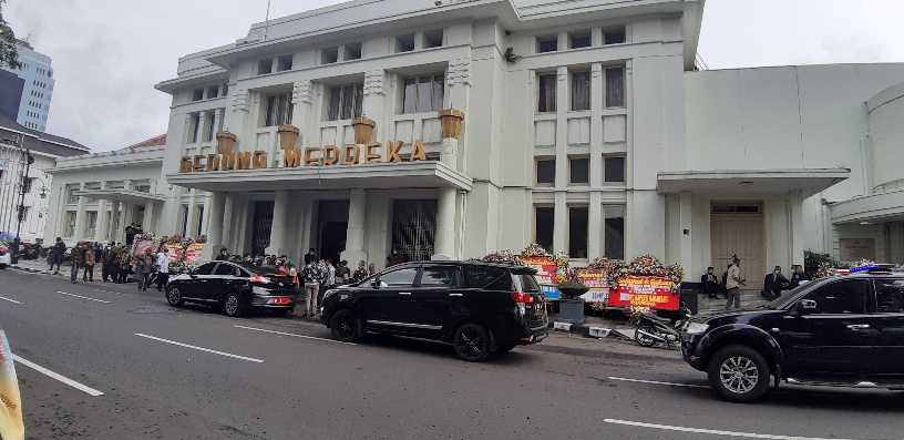 jalan-asia-afrika-ditutup-pelantikan-5-kepala-daerah-di-gedung-merdeka-terbatas.jpg