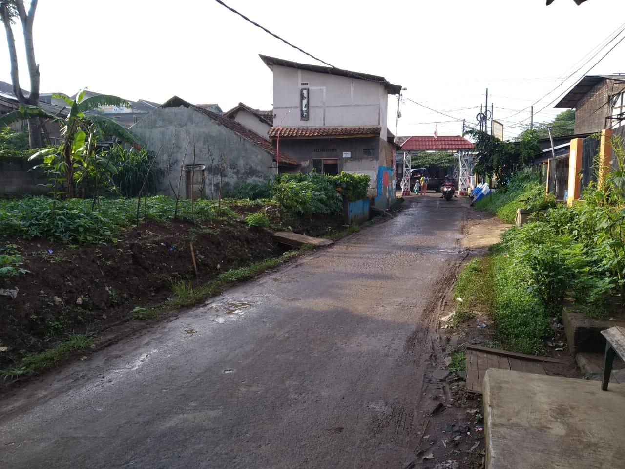 jalan-kampung-bojongpulus-desa-bojongloa-kecamatan-rancaekek-kabupaten-bandung.jpg