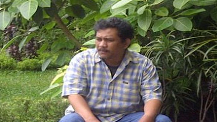 januar-pribadi-h-redaktur-pelaksana-harian-tribun-jabar_20160502_075854.jpg