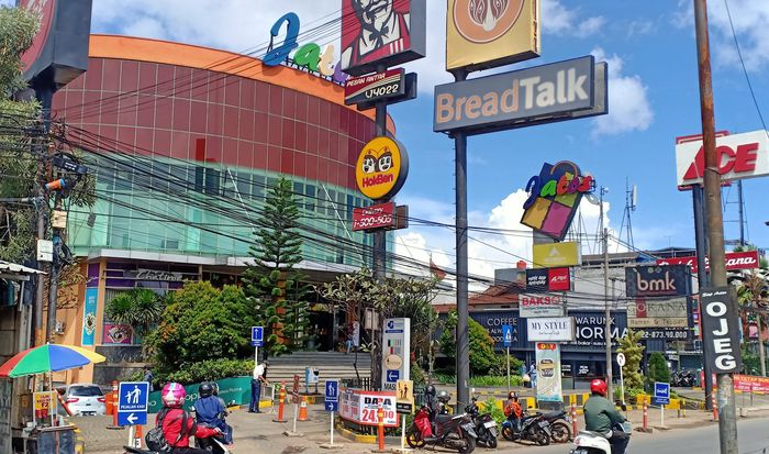 jatinangor-town-square-di-jatinangor-kabupaten-sumedang.jpg