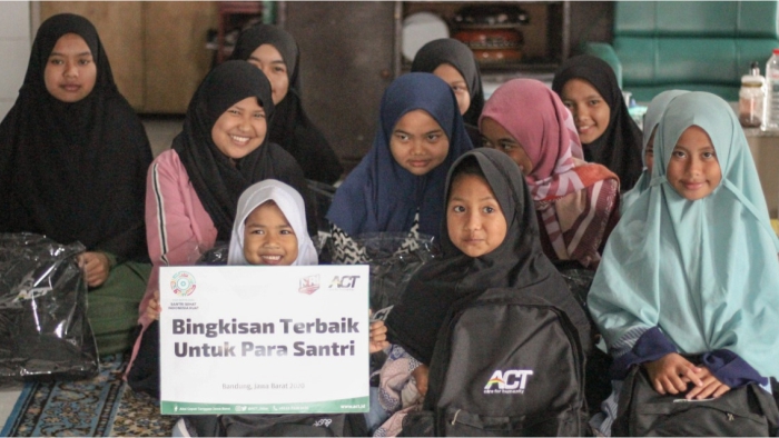jelajah-akhir-tahun-act-hadirkan-senyum-anak-yatim-dhuafa.jpg