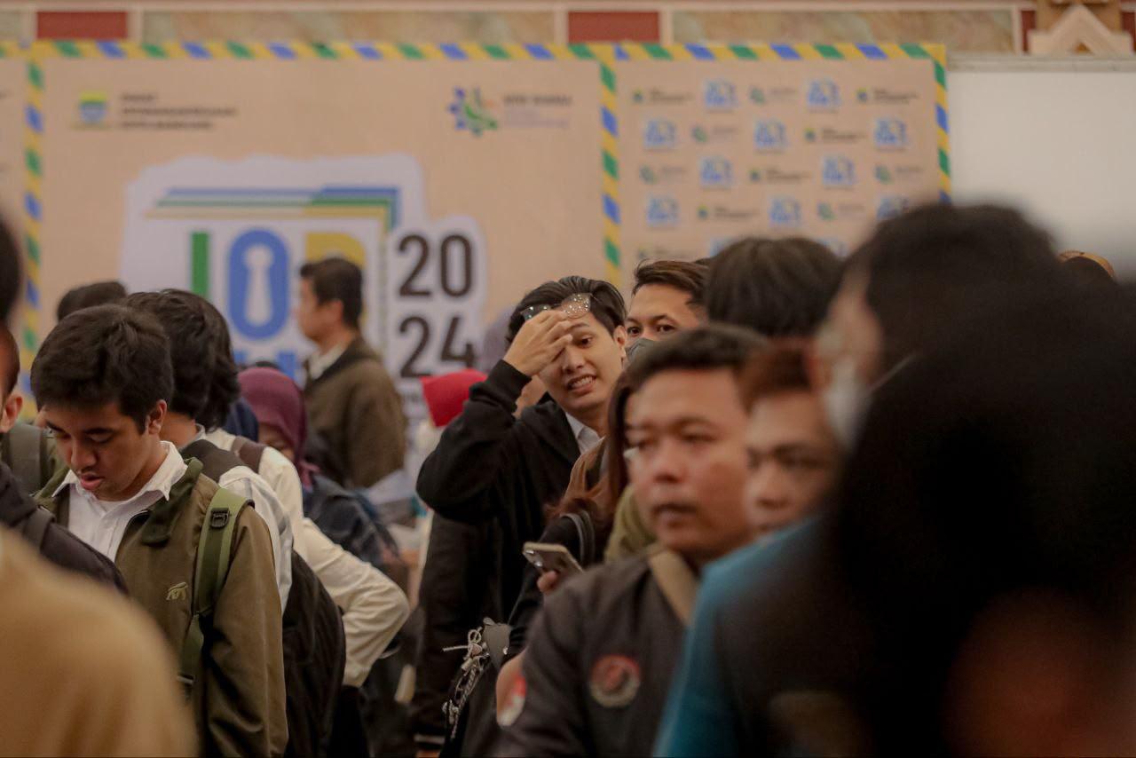 job-fair-lowongan-kerja-bursa-kerja.jpg