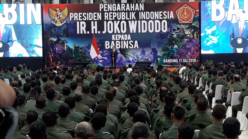 Ini yang Disampaikan Jokowi kepada 4.505 Babinsa yang Dikumpulkan di Hanggar PT DI