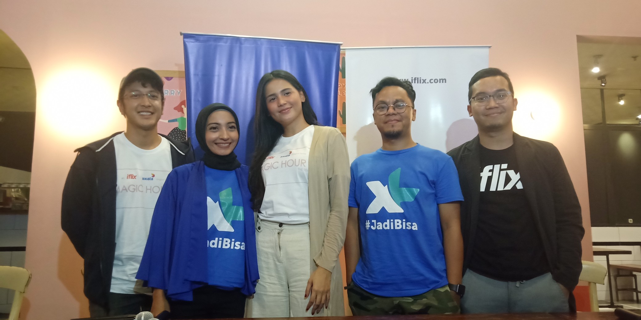 jumpa-pers-film-seri-magic-hour-di-braga-city-walk-jalan-braga-99-101-kota-bandung.jpg