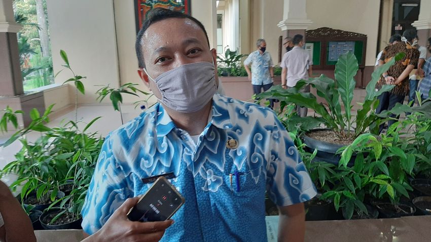juru-bicara-gugus-tugas-percepatan-penanganan-covid-19-kabupaten-cirebon-nanan-abdul-manan.jpg