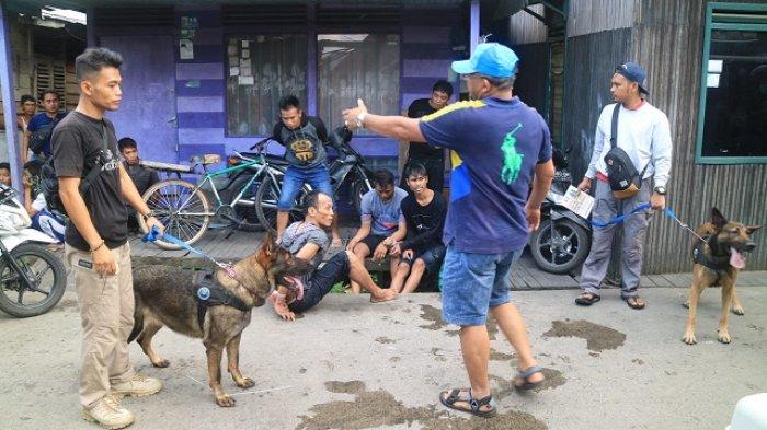 Digerebek, Oknum Satpol PP yang Jadi Kurir Sabu Nekat Ceburkan Diri ke Sungai untuk Kabur