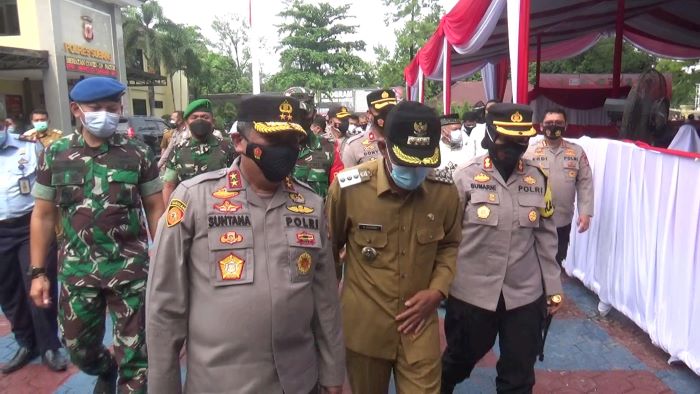 kapolda-jabar-irjen-pol-suntana-di-polres-subang-selasa-14122021.jpg