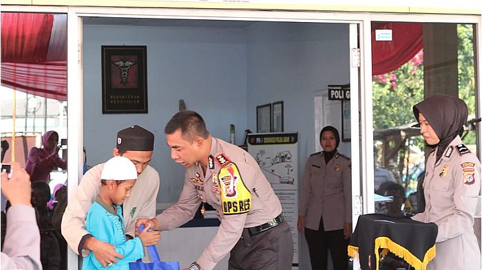 Peringati Hari Jadi Bhayangkara, Polres Purwakarta Gelar Khitanan Massal