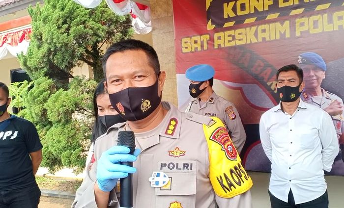 kapolresta-bandung-kombes-pol-hendra-kurniawan__.jpg