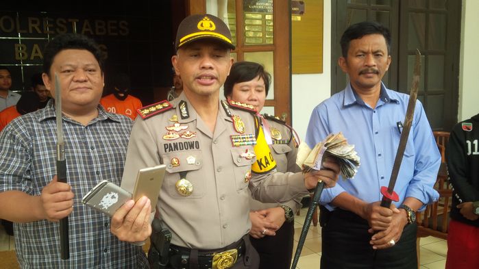 kapolrestabes-bandung-kombes-pol-hendro-pandowo-ungkap-perampok_20180109_163846.jpg