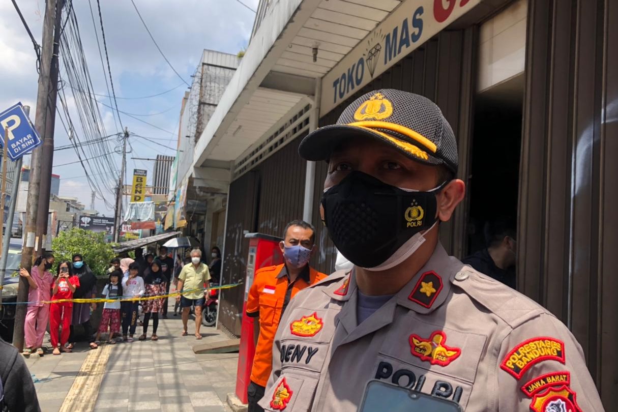 kapolsek-sumur-bandung-kompol-denny-rahmanto.jpg