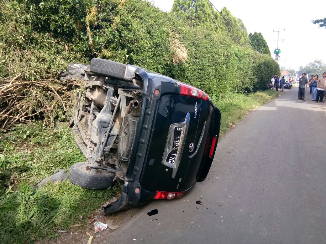 Pengemudi Toyota Avanza Menabrak Dua Pejalan Kaki di Banjaran Hingga Tewas