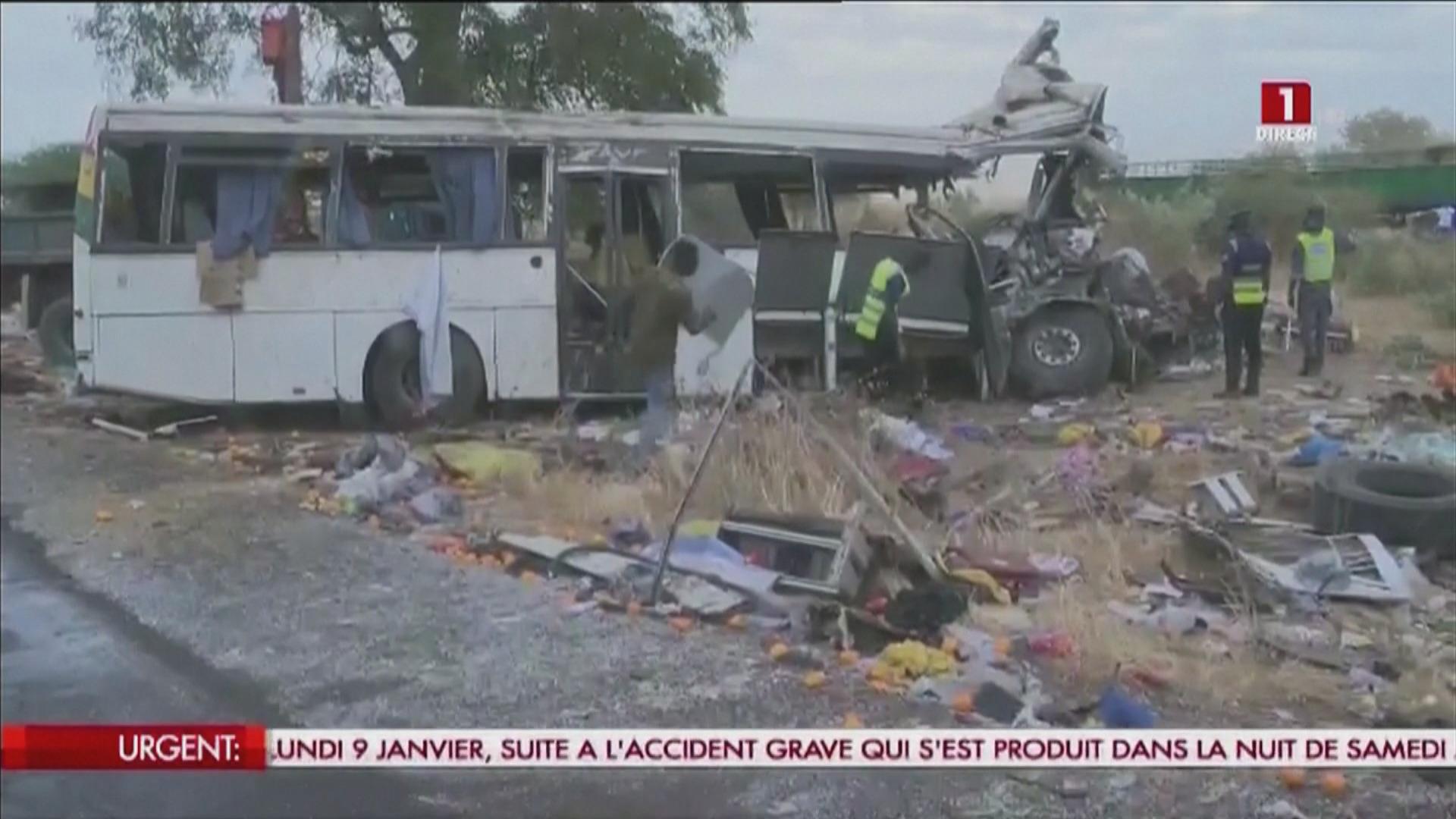kecelakaan-maut-bus-di-senegal.jpg