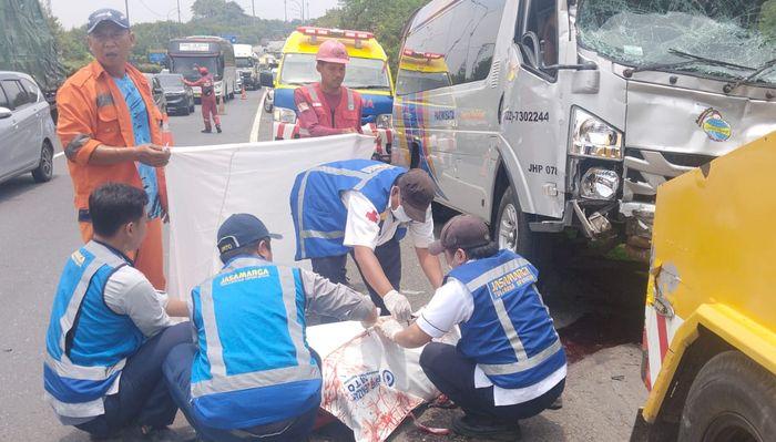 kecelakaan-maut-di-Tol-Cipularang-tepatnya-di-Kilometer-68-jalur-A-wilayah-Kabupaten-Karawang.jpg