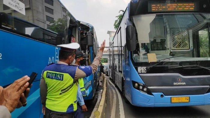 kecelakaan-maut-transjakarta.jpg